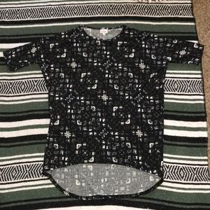 LulaRoe Irma XS hi-low oversized shirt.